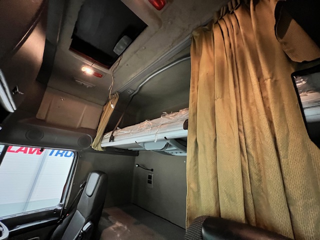 DAF XF105 460 6×2 Super Space Cab Tractor Unit