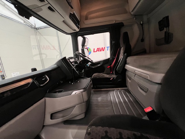 Scania R450 6×2 Midlift Highline Tractor Unit
