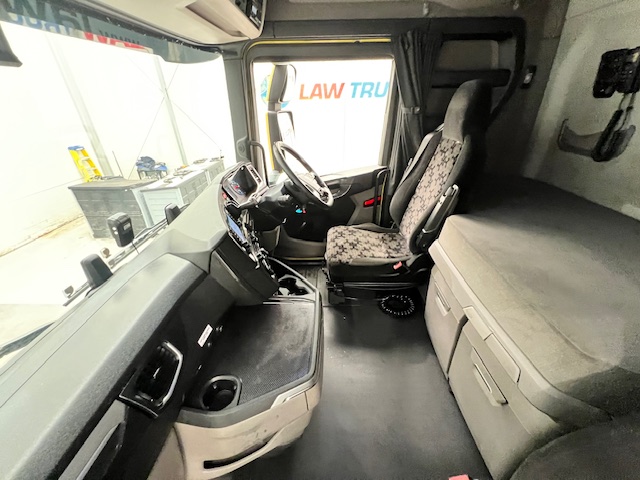 Scania S450 6×2 Midlift Highline Tractor Unit