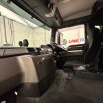 MAN TGS 26.360 6×2 Sleeper Cab Insulated Box Van - thumbnail