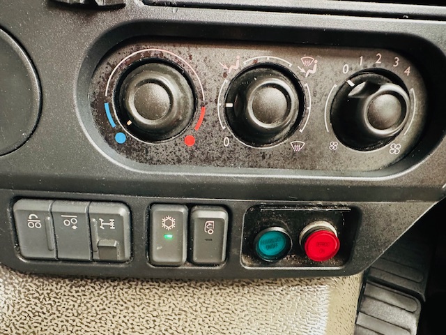 DAF CF 290 6×2 Rear Steer Fridge Box