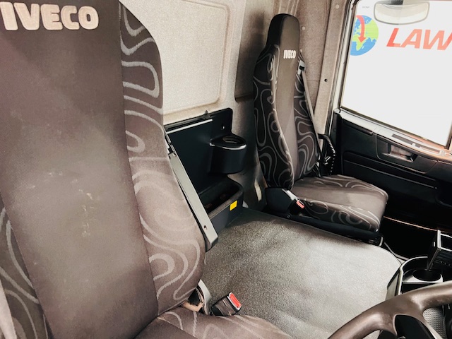 Iveco Stralis 310 AT Euro 6 6×2 Box Van