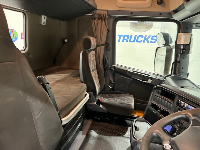 Scania R450 6×2 Rear Lift Tractor Unit PTO