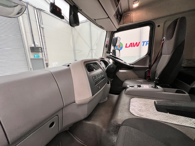 DAF LF 260 4×2 Rest Cab Tractor Unit