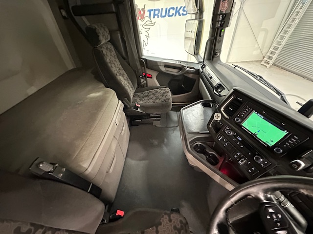 Scania S450 6×2 Midlift Highline Tractor Unit