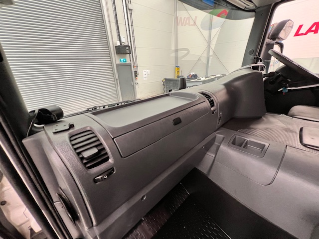 Scania P250 4×2 Sleeper Cab Fridge Box