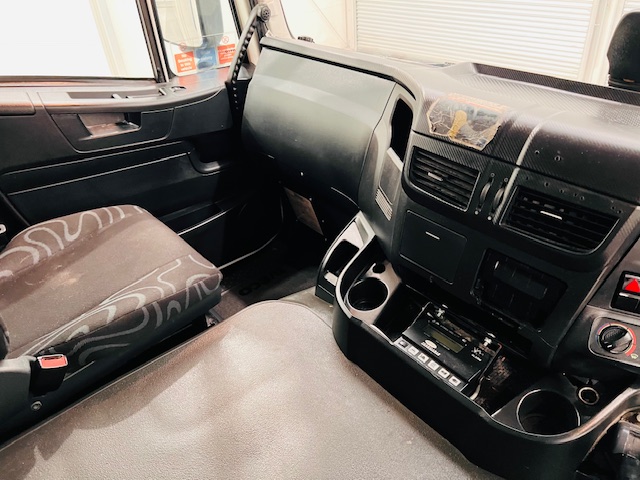 Iveco Stralis 310 AT 6×2 Fridge Box