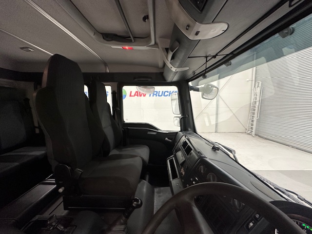 MAN TGL 12.220 Crew Cab Tilt and Slide