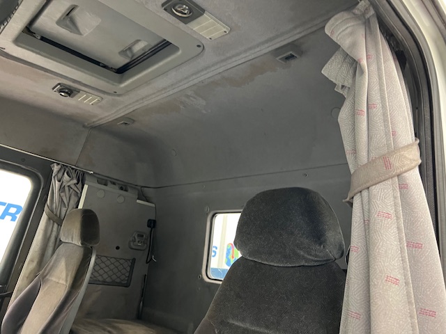 Scania 114 340 6×2 Sleeper Cab Beavertail