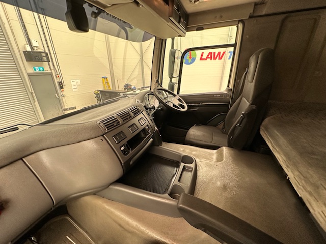 DAF CF 460 6×2 Midlift Tractor Unit