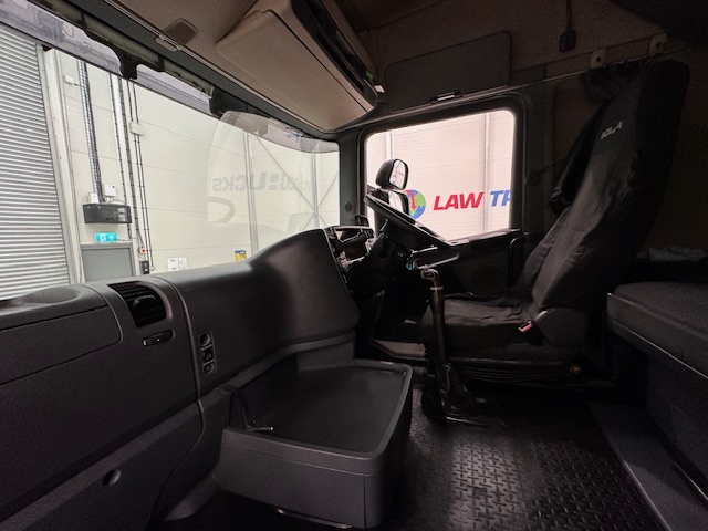 Scania R480 6×2 Midlift Tractor Unit Manual