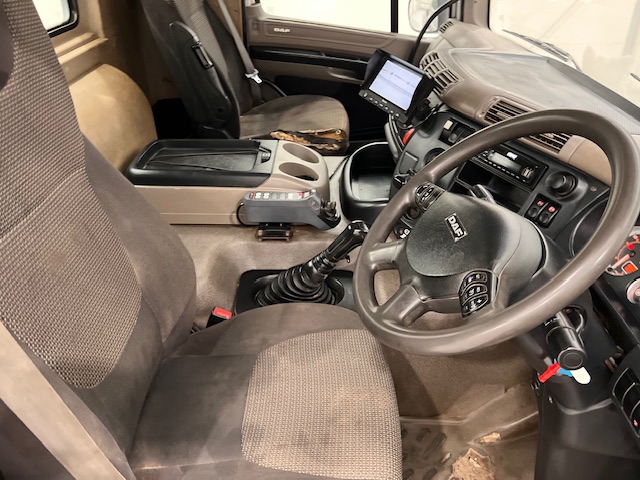 DAF CF85 410 8×4 Day Cab Hookloader Manual