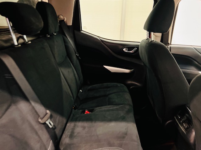 Nissan Navara 2.3 DCI 4×4 Acenta Pick Up Auto