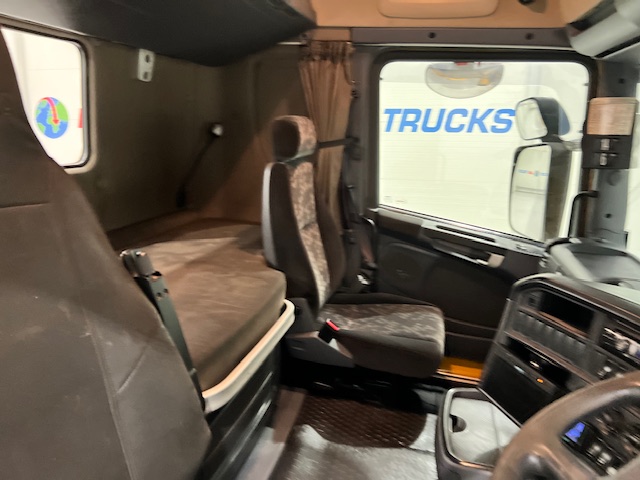 Scania R450 6×2 Rear Lift Tractor Unit PTO