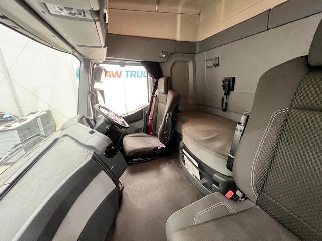 Renault T480 6×2 Midlift Tractor Unit