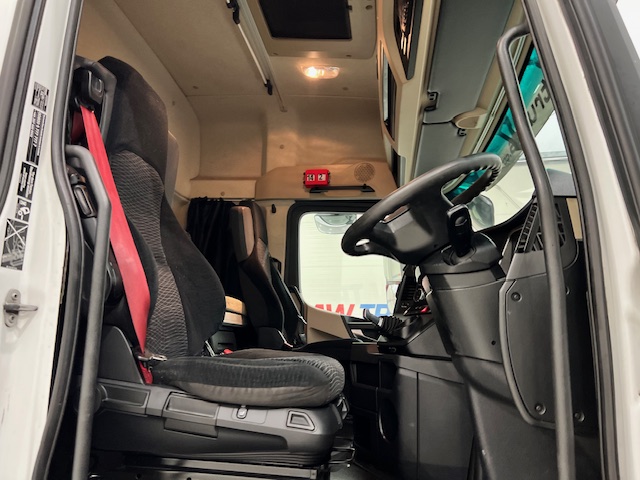 Mercedes Actros 2545 6×2 Midlift Tractor Unit