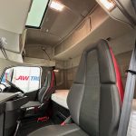 Volvo FH 500 Euro 5 6×2 Tractor Unit Safari Edition - thumbnail