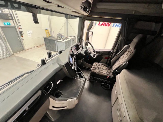 Scania S450 6×2 Midlift Highline Tractor Unit