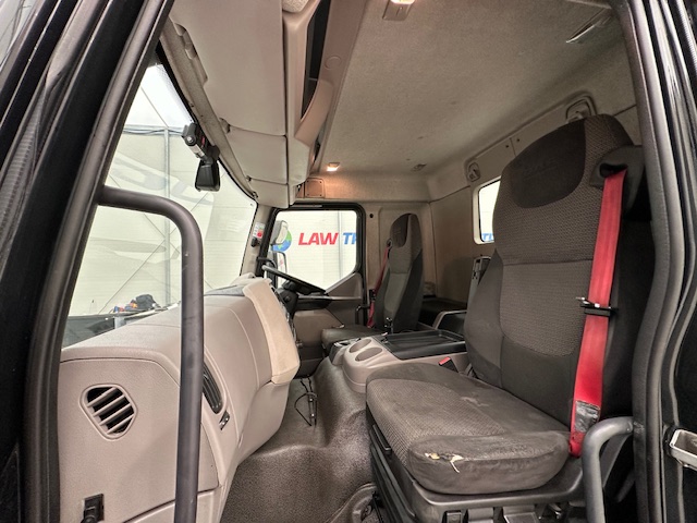 DAF LF 260 4×2 Urban Tractor Unit Trailer