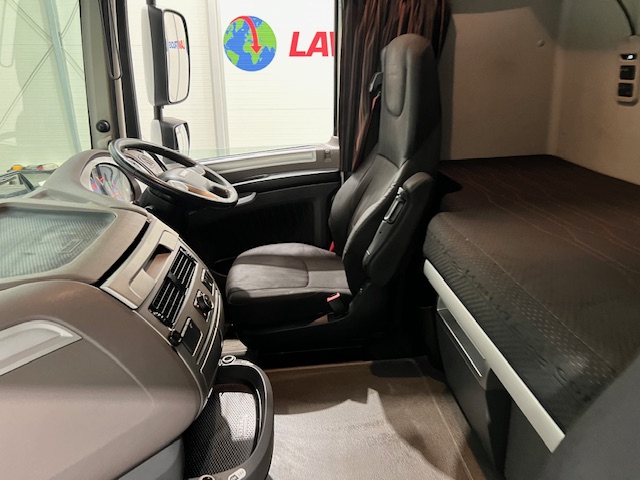 DAF XF 480 6×2 Midlift Tractor Unit