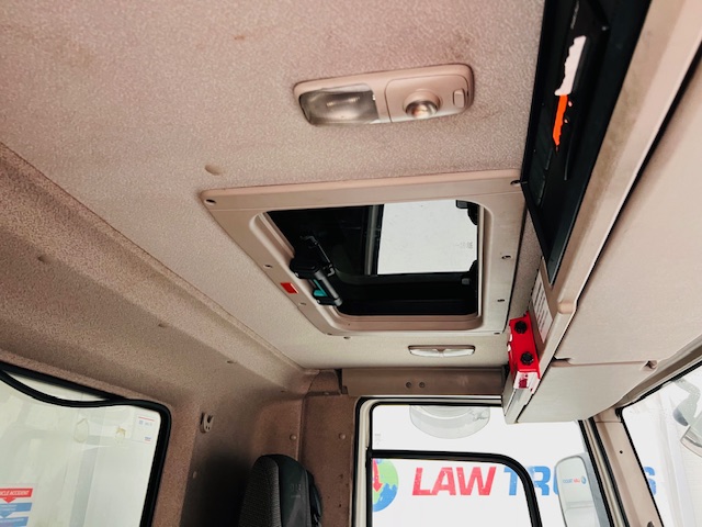 DAF CF 330 6×2 Rear Lift Fridge Box