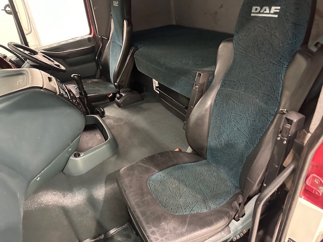 DAF XF95 480 6×2 Midlift Tractor Unit Manual