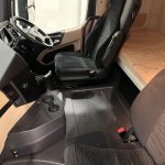 Mercedes Actros 1830 Sleeper Cab Box Van - thumbnail