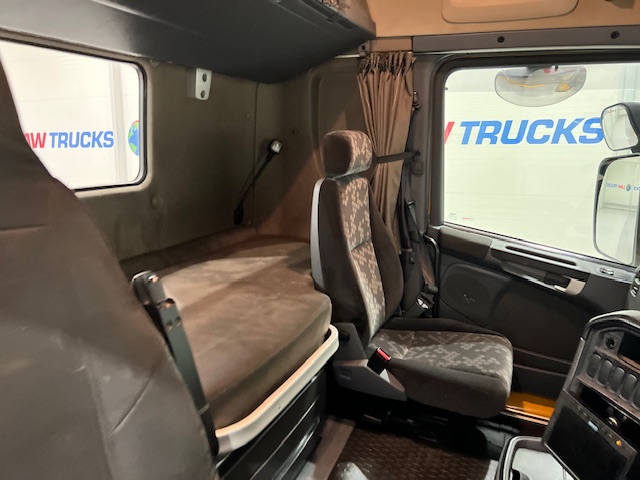 Scania R450 6×2 Rear Lift Tractor Unit PTO