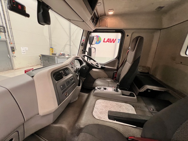 DAF LF 260 4×2 Rest Cab Tractor Unit