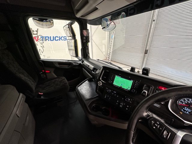 Scania S450 6×2 Midlift Highline Tractor Unit