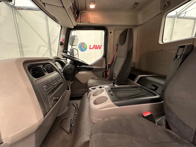 DAF LF 260 4×2 Urban Tractor Unit Trailer