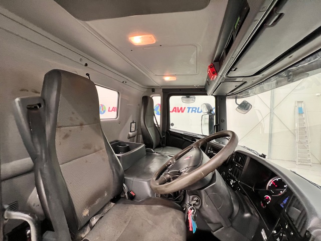 Scania P400 8×4 Day Cab Chassis