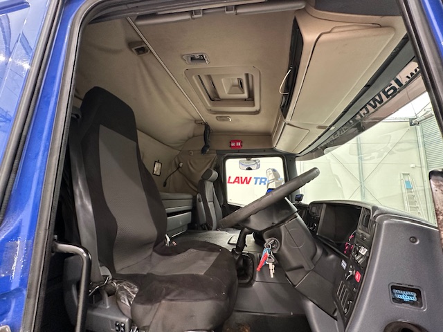 Scania P420 8×4 Sleeper Cab Vacuum Tanker