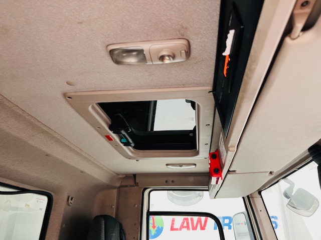 DAF CF 330 6×2 Rear Lift Fridge Box