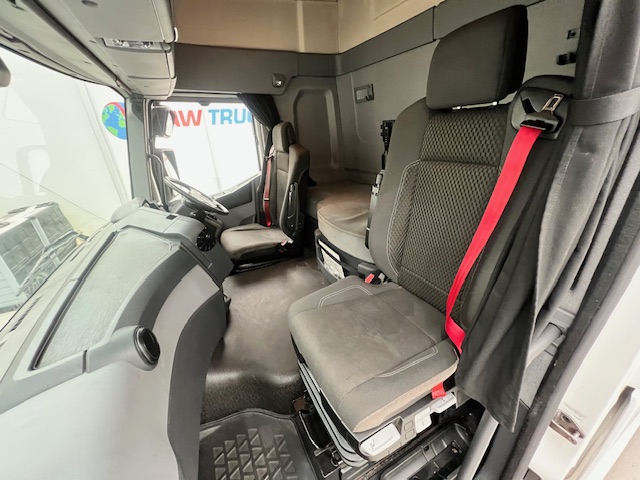 Renault T480 6×2 Midlift Tractor Unit