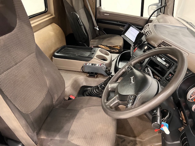 DAF CF85 410 8×4 Day Cab Hookloader Manual