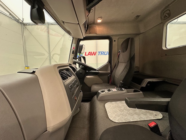 DAF LF 260 4×2 Rest Cab Tractor Unit