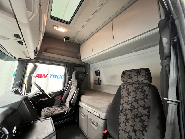 Scania S450 6×2 Midlift Highline Tractor Unit