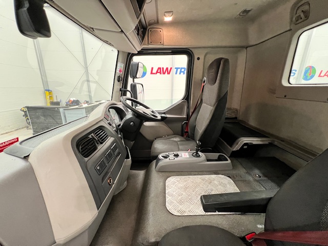 DAF LF 260 4×2 Rest Cab Tractor Unit