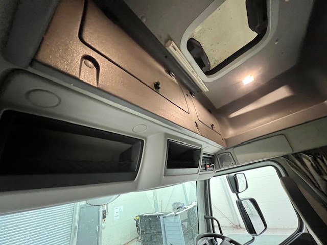 Renault Midlum 190 Sleeper Cab Box Van