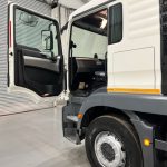 MAN TGM 18.250 4×2 Sleeper Cab Curtainsider - thumbnail