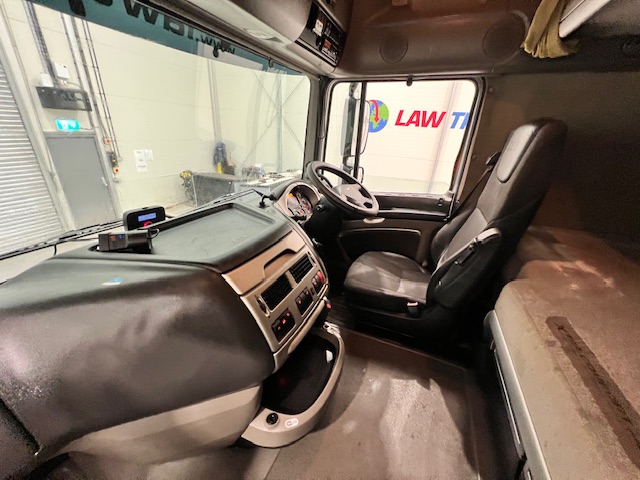 DAF XF105 460 6×2 Super Space Cab Tractor Unit