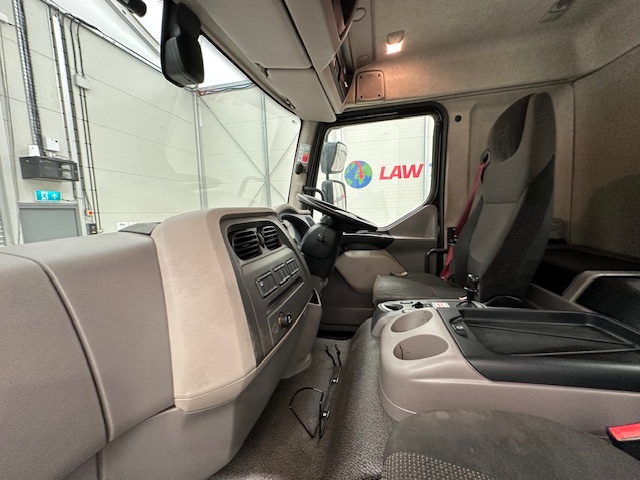 DAF LF 260 4×2 Urban Tractor Unit Trailer