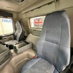 Volvo FM 460 8×4 Steel Tipper Grab - thumbnail