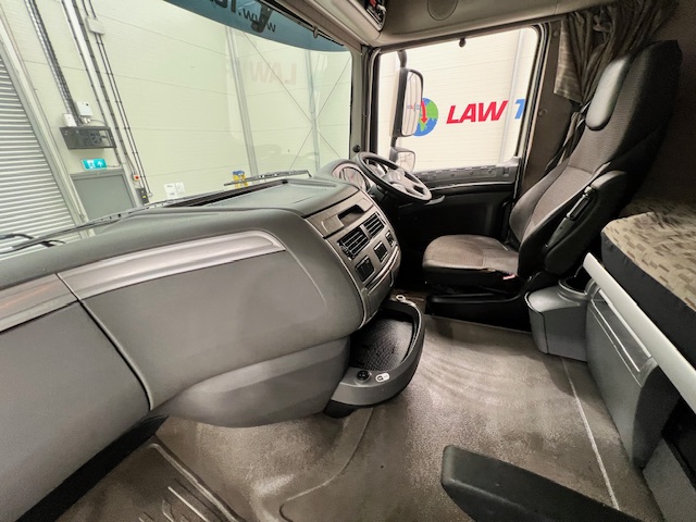 DAF XF 460 6×2 Midlift Tractor Unit