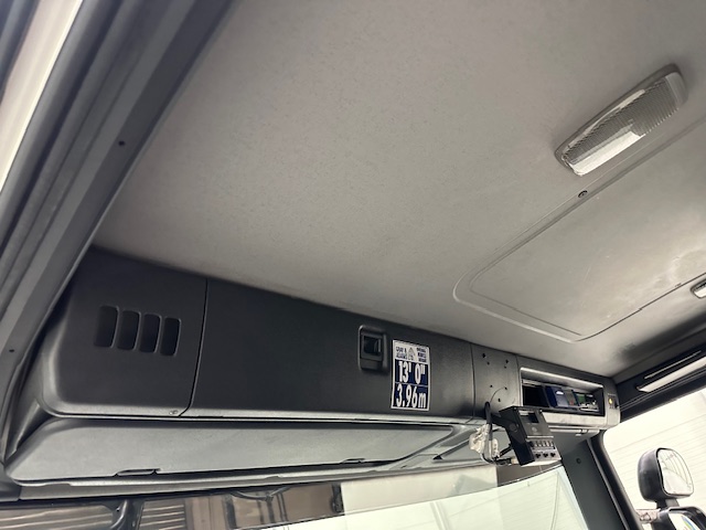 Scania P280 6×2 Rear Lift Day Cab Fridge Box Manual