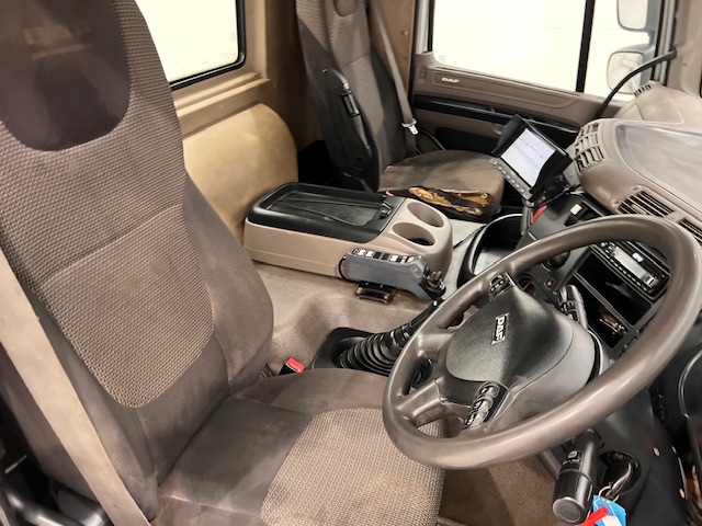 DAF CF85 410 8×4 Day Cab Hookloader Manual