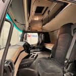 Mercedes Actros 1824 4×2 Sleeper Cab Fridge Box - thumbnail