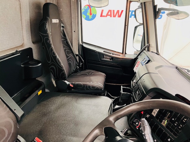 Iveco Stralis 310 AT Euro 6 6×2 Box Van