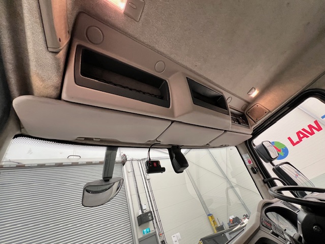 DAF LF 260 4×2 Rest Cab Tractor Unit